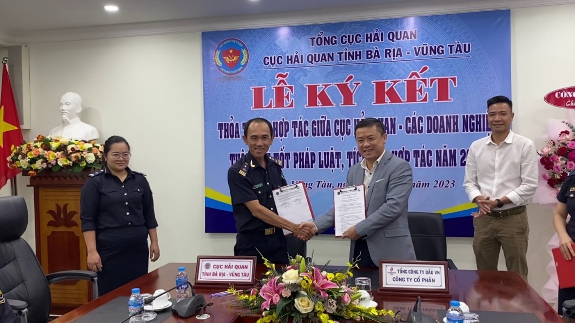 PVOIL and Ba Ria - Vung Tau Province Customs Department signed a cooperation agreement
