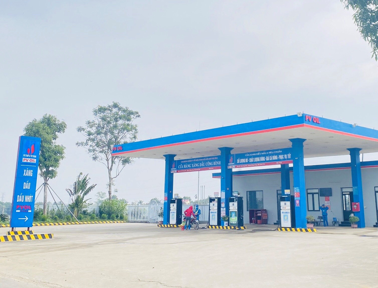 PVOIL Thanh Hoa inaugurates five petrol stations