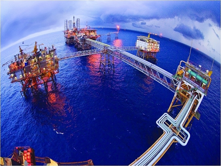 Petrovietnam giữ vững vị trí trong Top 500 doanh nghiệp tăng trưởng nhanh nhất Việt Nam năm 2021