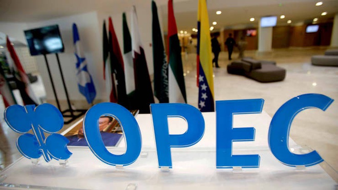 OPEC đạt được thỏa thuận về sản lượng dầu sau tranh chấp với UAE