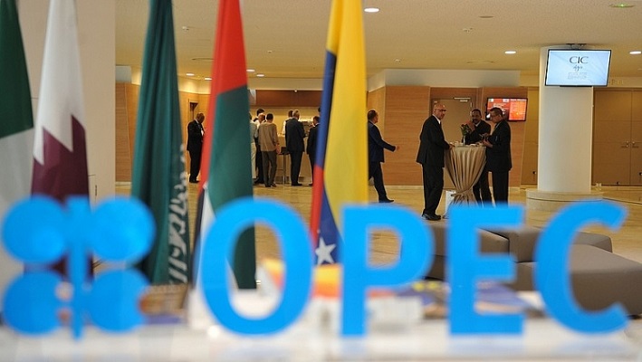 OPEC họp khẩn vì giá dầu giảm mạnh do dịch Covid-19