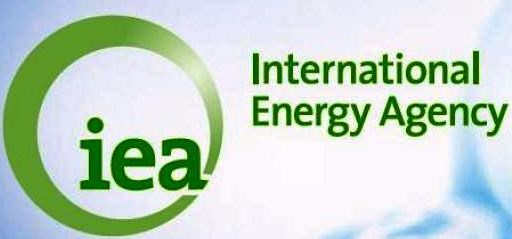 IEA dự đoán thị trường dầu dư cung trong năm 2019