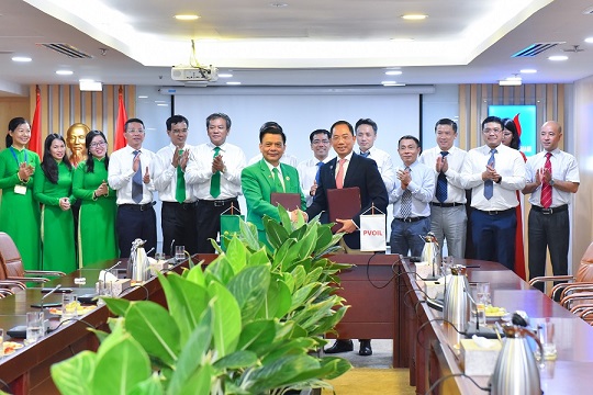 PVOIL and Mai Linh Corp. reached an agreement on the supply and use of each other's products and services