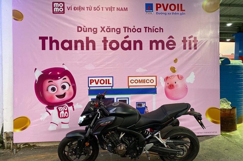 Trải nghiệm thanh toán tiền xăng bằng ví điện tử MoMo - nhanh, tiện lợi