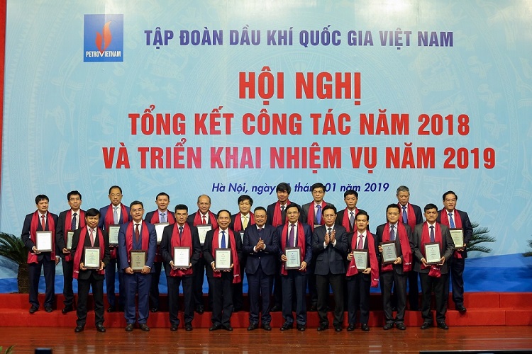 Tôn vinh 19 tập thể, cá nhân có thành tích nổi bật trong năm 2018